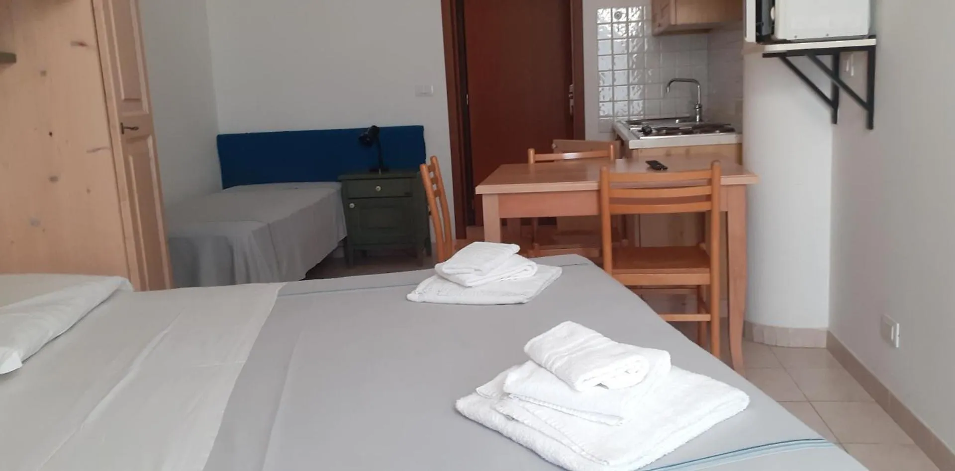 Hotel & Residence Stella Maris Pietra Ligure 3*,